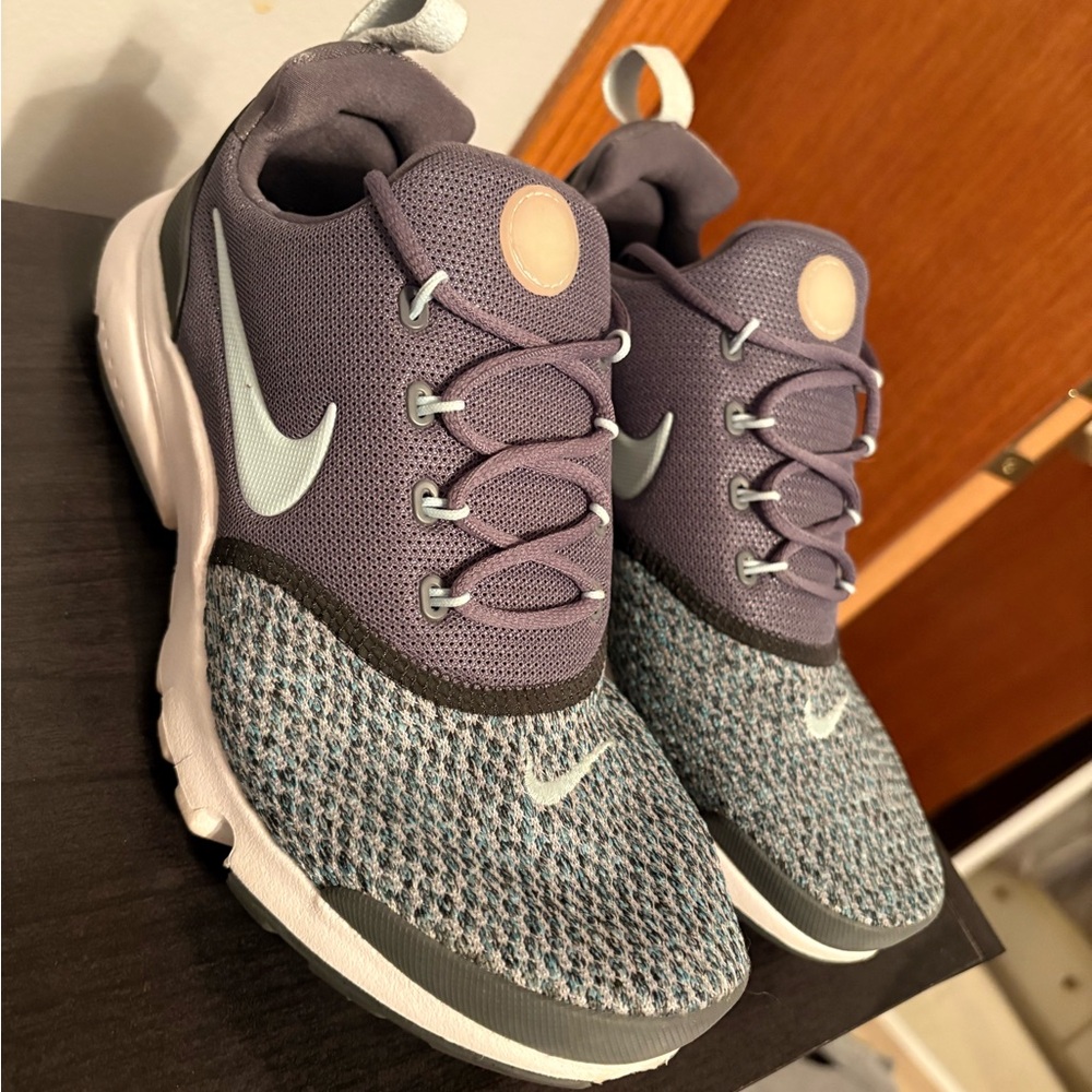 Nike Prestos Blue and Gray Sneakers Size 6.5 WORN ONCE.